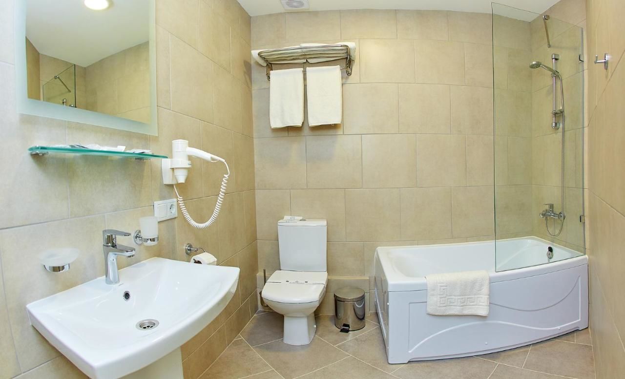 Отель Wellotel Yuzhne Южный